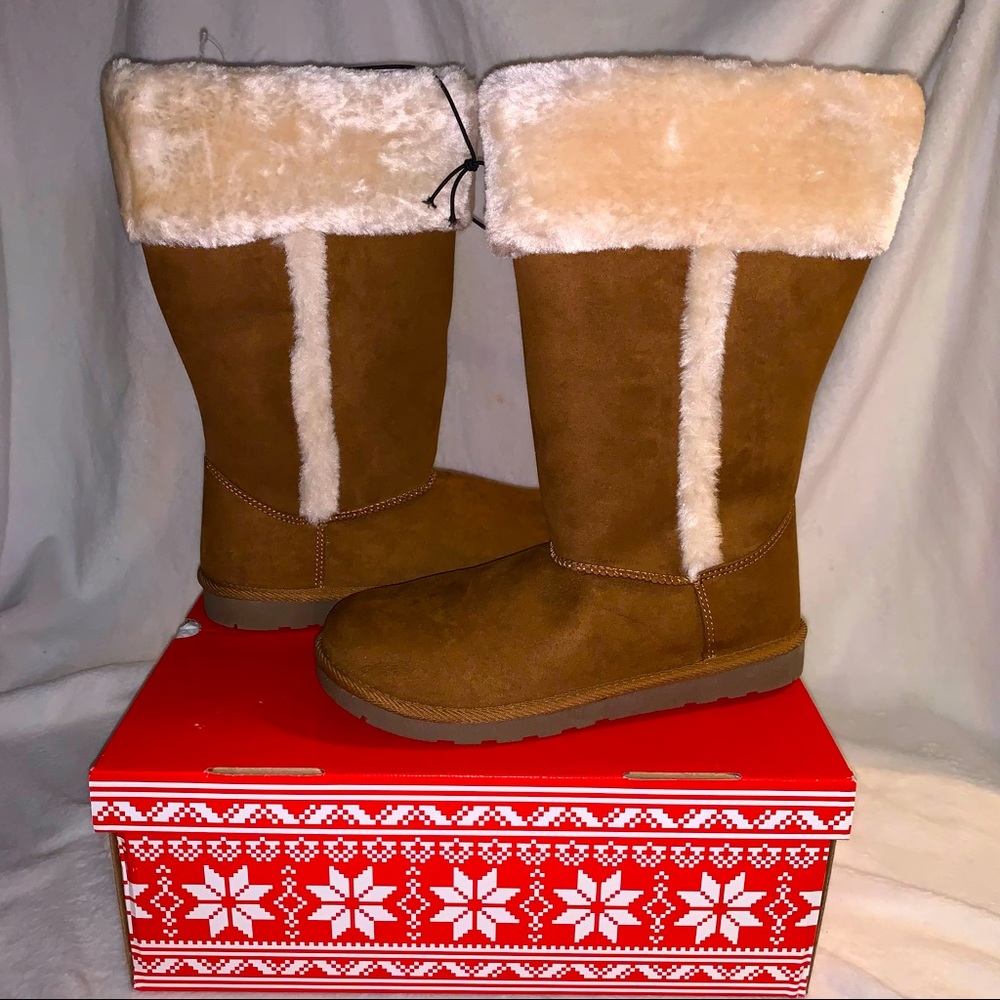 Ariozona Susie Chestnut Booties